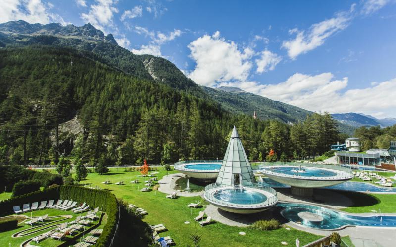 Oetz - Hochoetz: Austria - Packages - Ski area - Ski resort - Offers - - Easter offers - - All-inclusive prices - Tyrol. Easter offers Offers and All-inclusive prices Oetz - Hochoetz